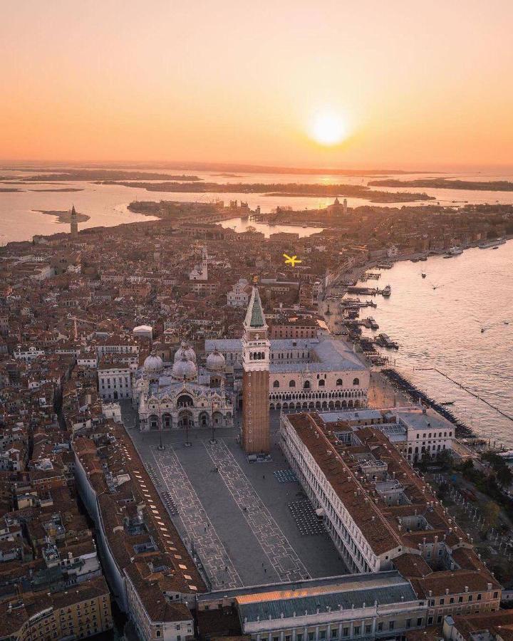 Suite Dream On The River Venedig Exterior foto